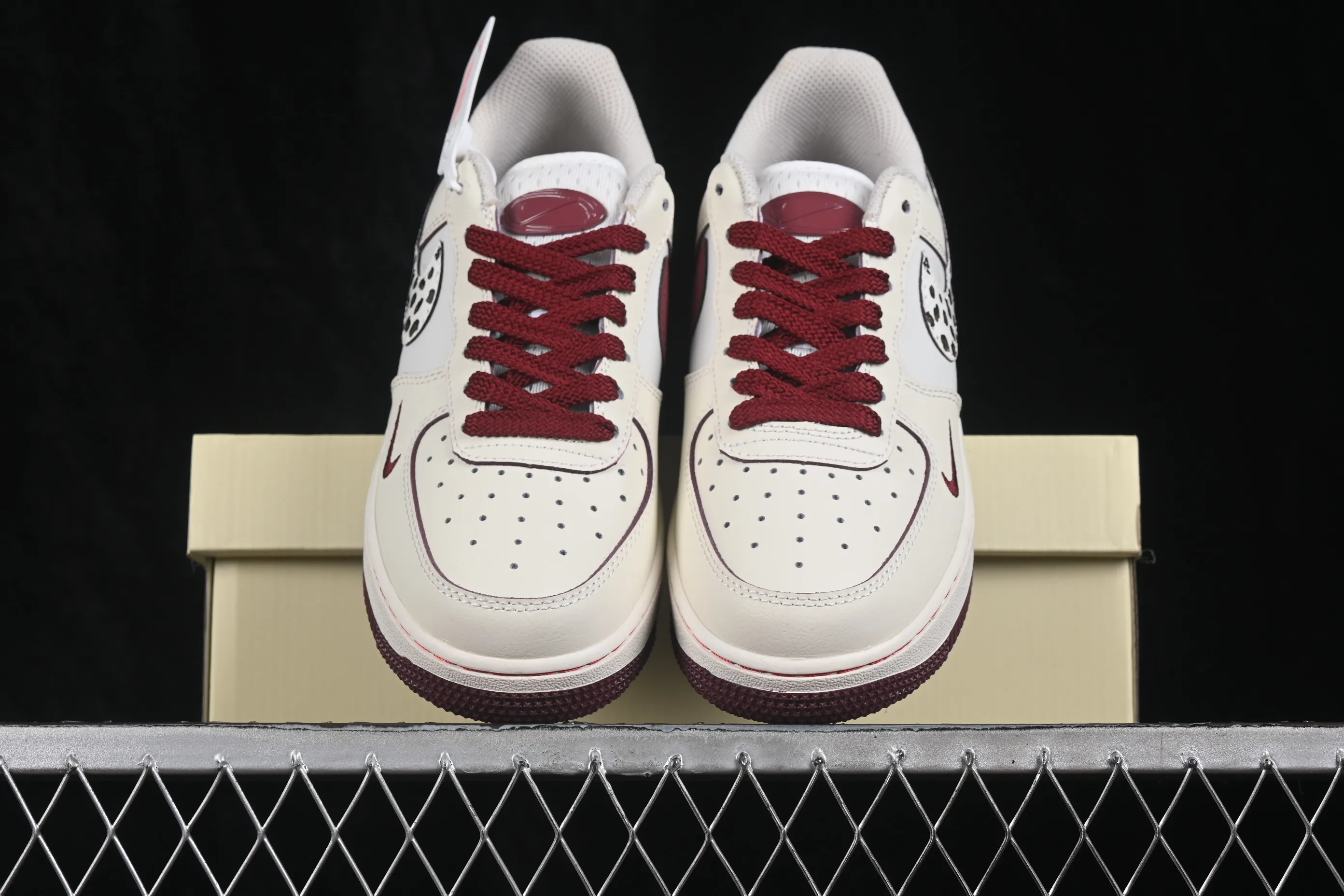 All categories Nk Air Force 1 Air Force series Nk Air Force 1 Low Air Force low-top Nike Air Force 1'07 Low "Wild Berry Leopard Shadow" Hand-painted graffiti Wild Berry Leopard Shadow Air Force 1 low-top casual sneakers FB1839-521